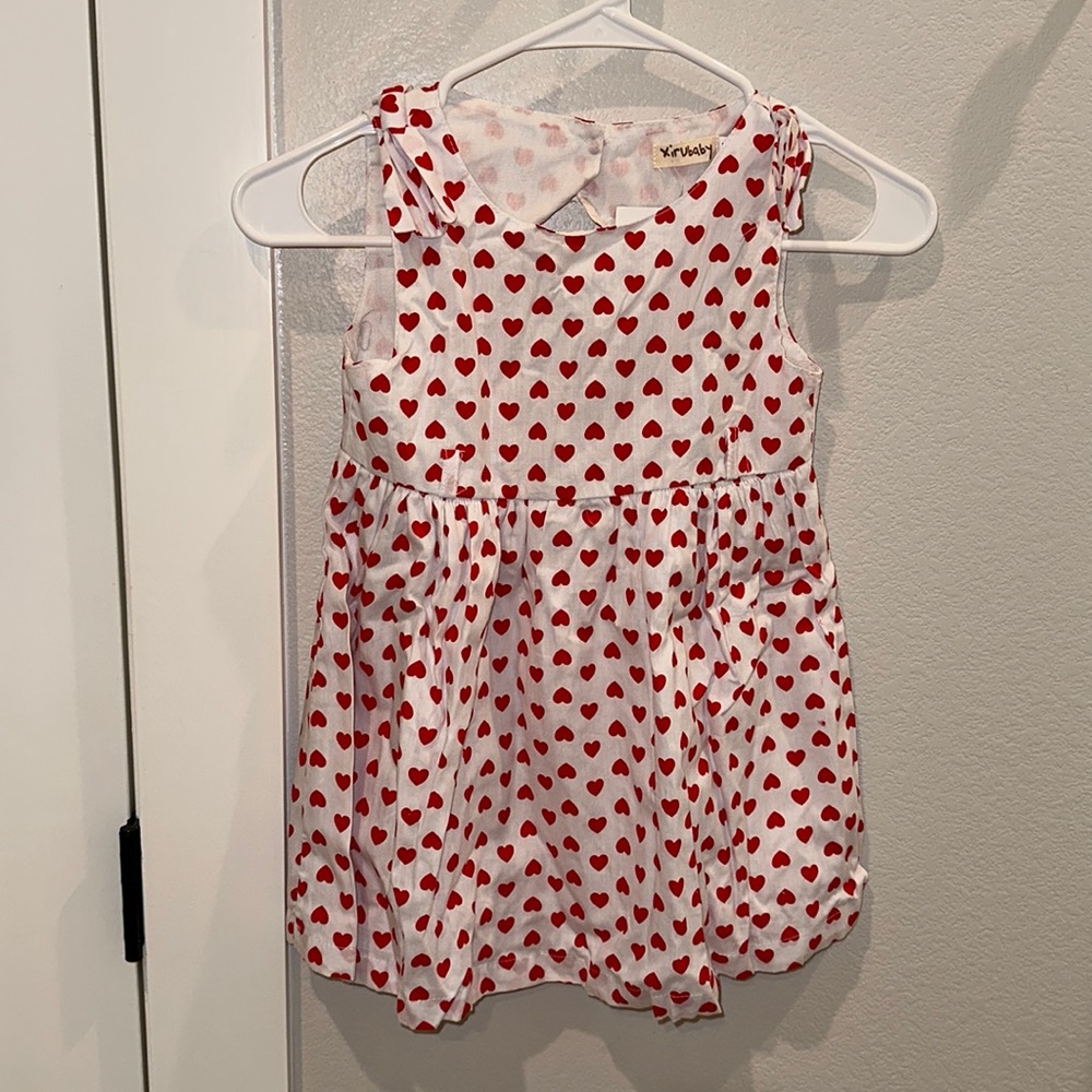 New Girls Size 3T Uk 110 White Dress with Bows and Red Heart Print NWT